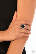 Load image into Gallery viewer, . Deal or NOIR Deal - Black Ring
